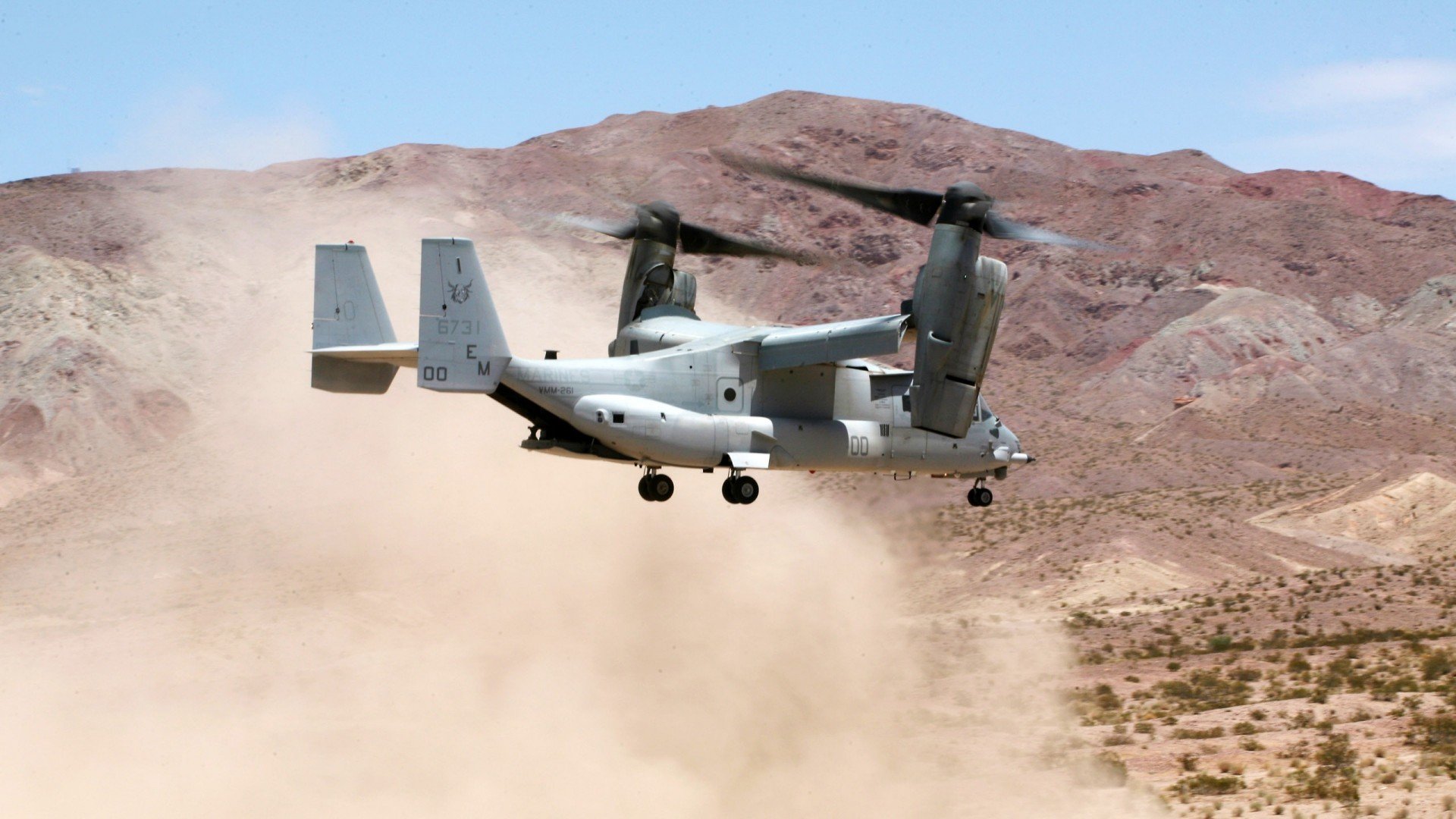 双城极速，引擎的嘶吼与绿茵的火焰